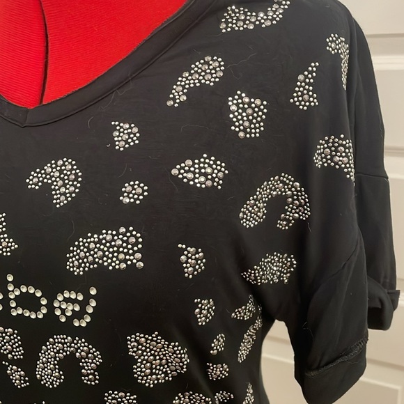 Bebe Short Sleeve Women’s Large T-shirt Crystal Letters Studded Design Black - Picture 8 of 9